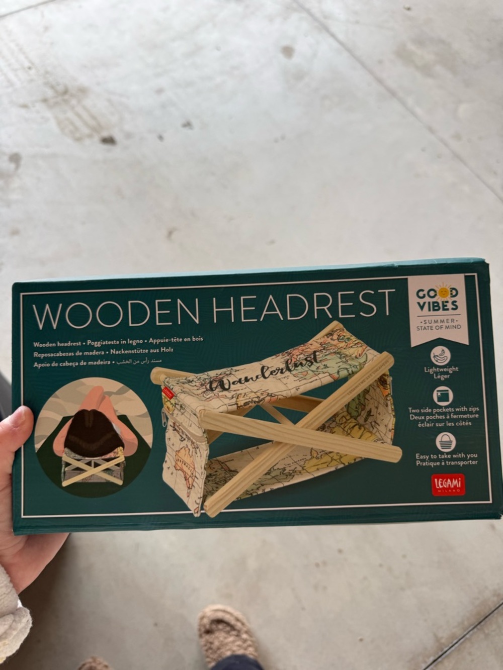 World traveler wooden foldable headrest